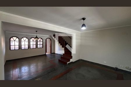 Sala de casa para alugar com 3 quartos, 265m² em Campestre, Santo André