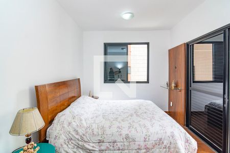 Suíte de apartamento para alugar com 4 quartos, 150m² em Coração Eucarístico, Belo Horizonte