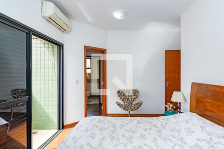 Suíte de apartamento para alugar com 4 quartos, 150m² em Coração Eucarístico, Belo Horizonte