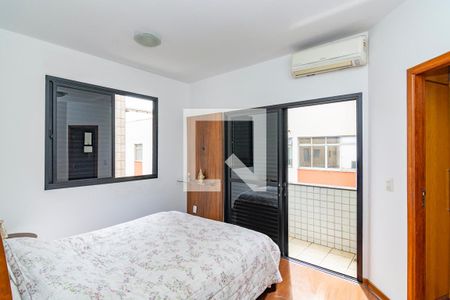 Suíte de apartamento para alugar com 4 quartos, 150m² em Coração Eucarístico, Belo Horizonte