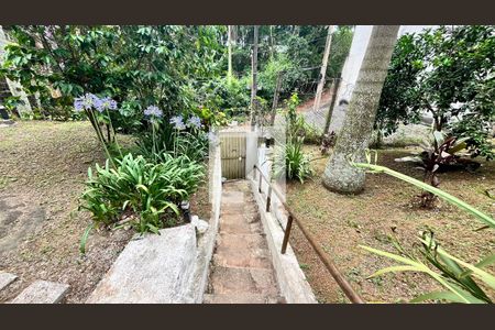 Casa para alugar com 3 quartos, 200m² em Jardim Santa Rita (km 25), Embu das Artes