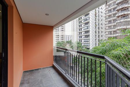 Apartamento para alugar com 3 quartos, 109m² em Indianópolis, São Paulo