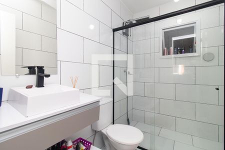 Banheiro de casa de condomínio à venda com 1 quarto, 49m² em Santa Tereza, Porto Alegre