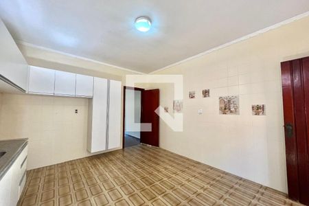 Cozinha de casa à venda com 3 quartos, 300m² em Planalto Paulista, São Paulo