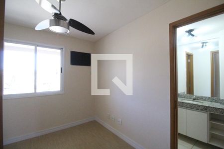 Suíte 1 de apartamento para alugar com 3 quartos, 83m² em Taquara, Rio de Janeiro