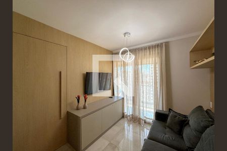 Sala  de apartamento à venda com 1 quarto, 38m² em Campo Belo, São Paulo