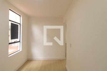 Quarto 1 de apartamento para alugar com 3 quartos, 54m² em Fazendinha, Curitiba