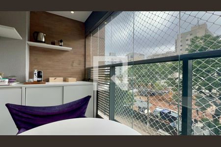 Varanda de kitnet/studio à venda com 1 quarto, 31m² em Pinheiros, São Paulo
