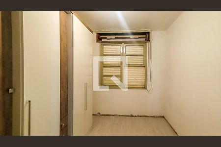 Quarto 1 de apartamento para alugar com 2 quartos, 55m² em Cristal, Porto Alegre