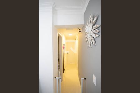 Corredor de apartamento para alugar com 3 quartos, 67m² em Vila Medeiros, São Paulo