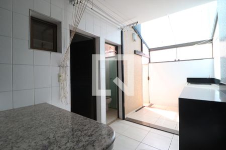 Área de Serviço de apartamento para alugar com 3 quartos, 175m² em Osvaldo Rezende, Uberlândia