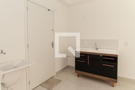 Sala e Cozinha de apartamento para alugar com 2 quartos, 33m² em Vila Maria, São Paulo