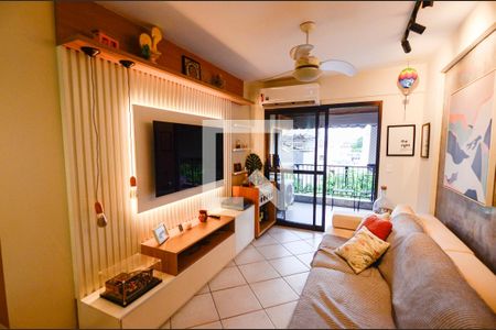 Sala de apartamento para alugar com 2 quartos, 70m² em Tijuca, Rio de Janeiro