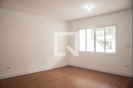 Sala de casa à venda com 3 quartos, 200m² em Chácara Inglesa, São Paulo