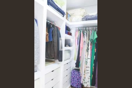 Casa à venda com 3 quartos, 187m² em Jardim Stella, Santo André