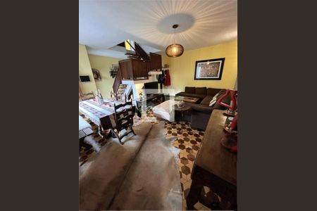 Casa à venda com 3 quartos, 230m² em Vila Sao Francisco (Zona Sul), São Paulo