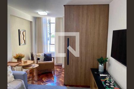 Apartamento à venda com 2 quartos, 55m² em Copacabana, Rio de Janeiro