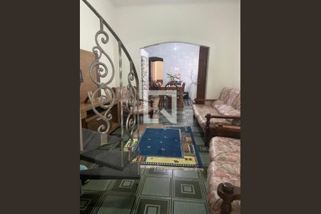 Casa à venda com 3 quartos, 170m² em Cidade São Jorge, Santo André