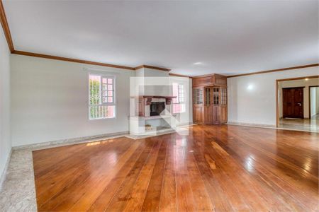 Casa à venda com 4 quartos, 493m² em Santo Amaro, São Paulo