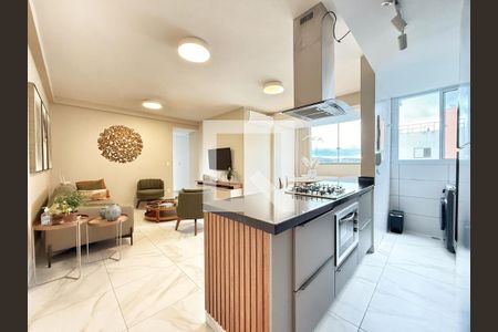 Apartamento à venda com 3 quartos, 80m² em Coração Eucarístico, Belo Horizonte