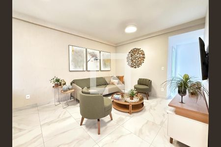 Apartamento à venda com 3 quartos, 80m² em Coração Eucarístico, Belo Horizonte