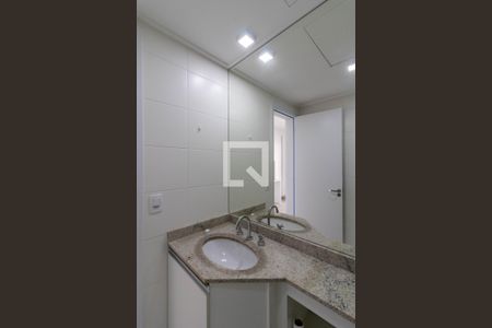 Banheiro de kitnet/studio para alugar com 0 quarto, 40m² em Vila Camargos, Guarulhos