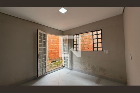 Quarto 02 de casa para alugar com 2 quartos, 60m² em Riacho Fundo I, Brasília