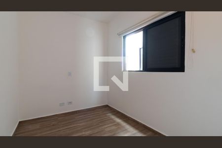 Quarto 1 de apartamento para alugar com 2 quartos, 45m² em Parque Maria Luiza, São Paulo