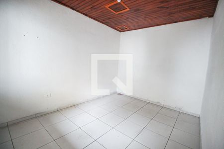 Quarto de casa para alugar com 1 quarto, 30m² em Jardim Bom Refugio, Taboão da Serra