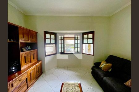 Sala de casa à venda com 4 quartos, 415m² em Vila Galvão, Guarulhos