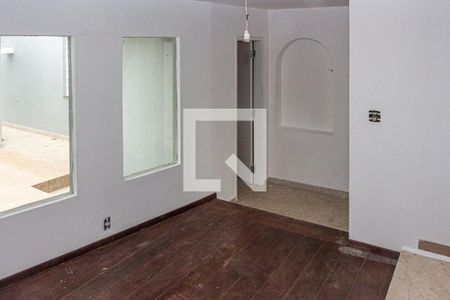 Sala de casa para alugar com 3 quartos, 250m² em Jardim Ernestina, São Paulo