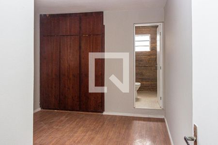 Suíte de casa para alugar com 3 quartos, 250m² em Jardim Ernestina, São Paulo