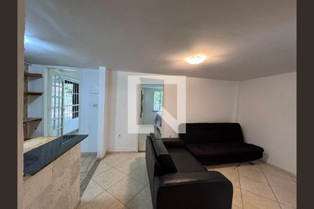 Sala de casa para alugar com 2 quartos, 84m² em Recreio dos Bandeirantes, Rio de Janeiro