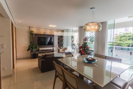 Sala de apartamento à venda com 4 quartos, 128m² em Funcionários, Belo Horizonte