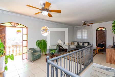 Sala 3 de casa à venda com 4 quartos, 226m² em Salgado Filho, Belo Horizonte