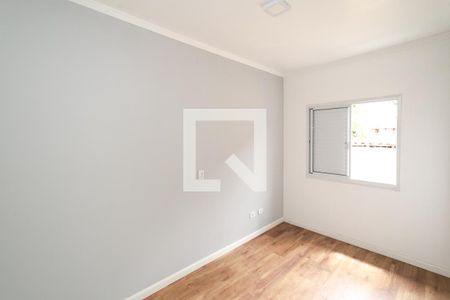 Suíte de casa de condomínio para alugar com 4 quartos, 300m² em Vila Isolina Mazzei, São Paulo