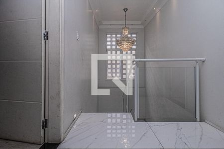 acesso para o piso superior_2 de casa à venda com 3 quartos, 333m² em Jardim Santa Cruz (sacoma), São Paulo