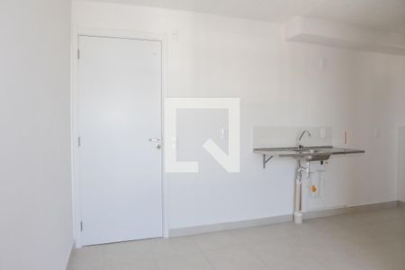 Sala e Cozinha de apartamento para alugar com 2 quartos, 33m² em Parque Industrial Tomas Edson, São Paulo