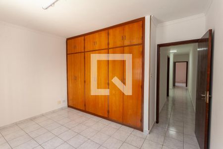 Quarto 1 de casa para alugar com 3 quartos, 130m² em Campo Grande, São Paulo