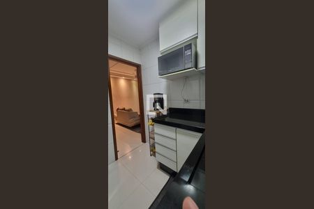 Cozinha de apartamento à venda com 2 quartos, 57m² em Vila Medeiros, São Paulo
