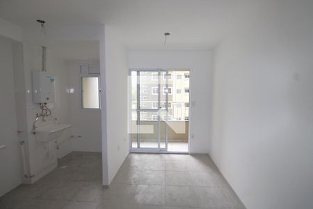 Sala de apartamento para alugar com 2 quartos, 44m² em Del Castilho, Rio de Janeiro
