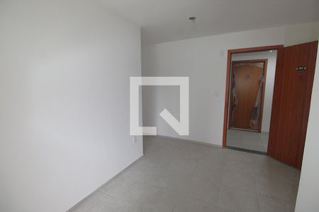 Sala de apartamento para alugar com 2 quartos, 44m² em Del Castilho, Rio de Janeiro
