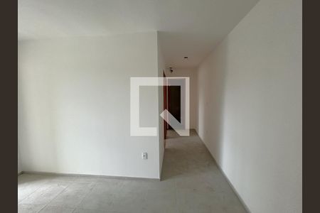 Corredor de apartamento para alugar com 2 quartos, 44m² em Del Castilho, Rio de Janeiro