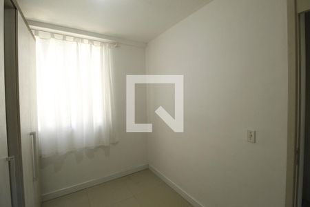 Quarto 1 de apartamento para alugar com 2 quartos, 43m² em Morro Santana, Porto Alegre