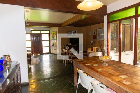 Casa de Condomínio à venda com 4 quartos, 375m² em Itaipu, Niterói