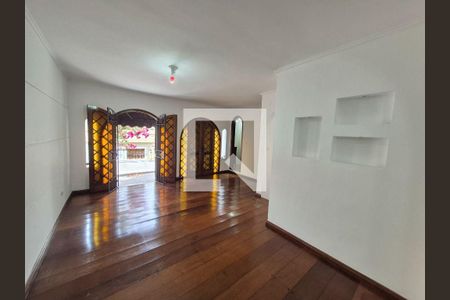 Casa à venda com 3 quartos, 154m² em Conjunto Residencial Butanta, São Paulo