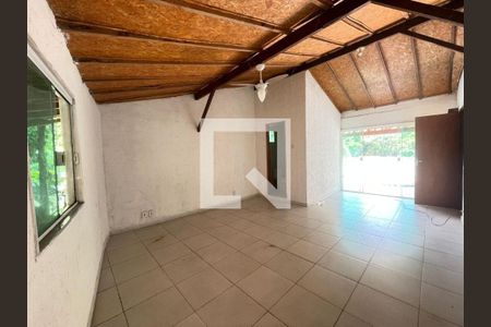 Casa à venda com 5 quartos, 314m² em Itacoatiara, Niterói