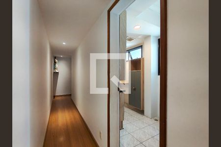 Corredor de apartamento à venda com 3 quartos, 80m² em Tijuca, Rio de Janeiro