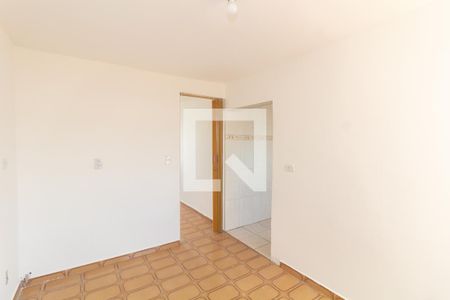 Sala de apartamento para alugar com 2 quartos, 47m² em Conjunto Residencial José Bonifácio, São Paulo