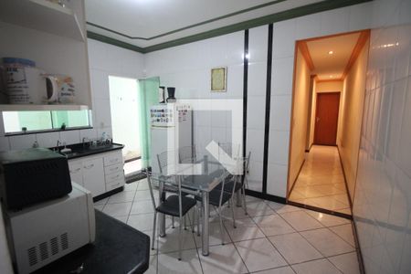 Cozinha de casa à venda com 3 quartos, 92m² em Novo Eldorado, Contagem